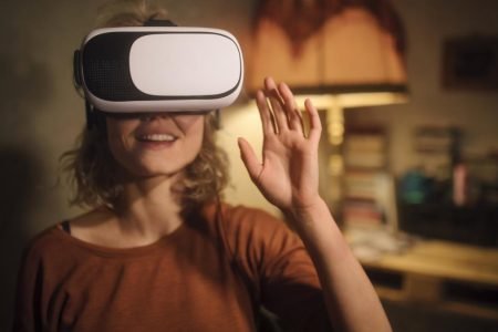 Learning with Virtual Reality: How helpful is the usage of VR in classes?
 | EUROtoday