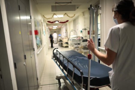 Faced with the flu epidemic, 87 hospitals initiated the "white plane"
| EUROtoday