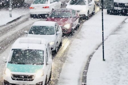 UK drivers urged to purchase 11 gadgets earlier than snowstorms this weekend | UK | News
 | EUROtoday