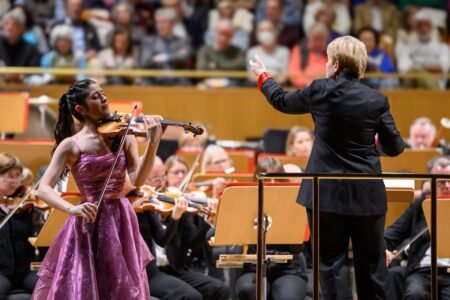 The violinist María Dueñas was Caruso and Paganini on the National Auditorium | Culture
 | EUROtoday