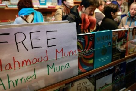 Middle East, the Gerusalemme Est’s bookseller who needed to remain
 | EUROtoday