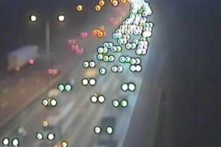 M25 visitors LIVE: Chaos as overturned trailer sparks 9-mile congestion on main motorway | UK | News
 | EUROtoday