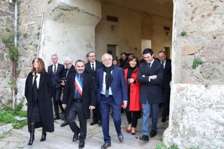 In Corsica, François Rebsamen preaches “hope” to save lots of autonomy
 | EUROtoday