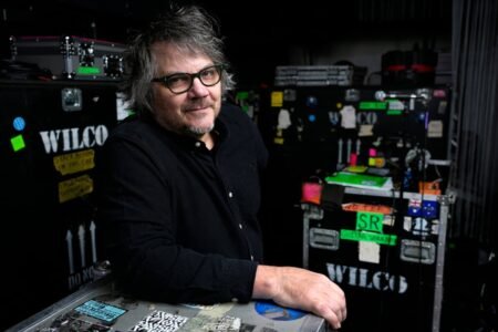 Jeff Tweedy: “To shit with cynicism and defeat. Music has to give hope ”| Culture
 | EUROtoday