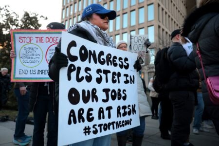 Judge halts Trump’s mass firing of presidency workers
 | EUROtoday