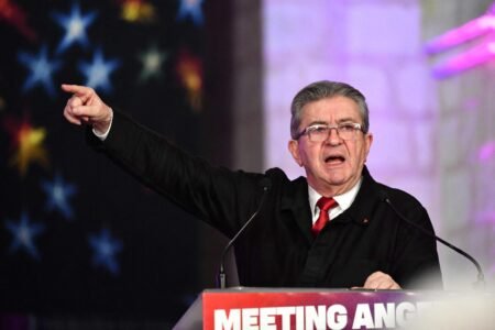 Jean-Luc Mélenchon calls “rebellious” to “turn the page on a toxic alliance” with the socialists, after strategic disagreements
 | EUROtoday