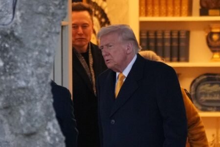 Trump: “I will buy a brand new Tesla” to help Musk after the collapse on the bag
 | EUROtoday