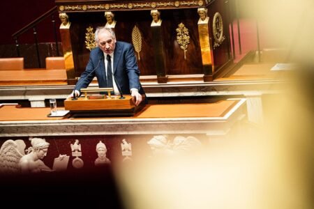 François Bayrou confronted with the change of period
 | EUROtoday