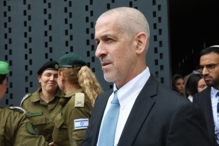Netanyahu publicizes plans to fireside Shin Bet chief citing ‘ongoing distrust’ throughout battle
 | EUROtoday