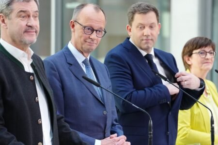 The papers of the Union and SPD working teams at an summary
 | EUROtoday