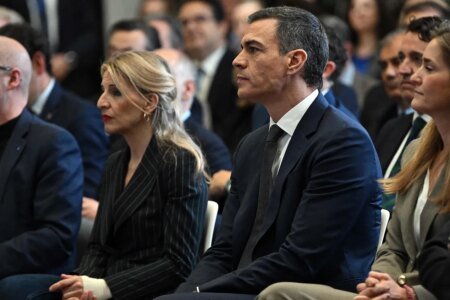 Sánchez’s message to calm entrepreneurs earlier than Trump’s tariff battle: "There is money to face it"
| EUROtoday