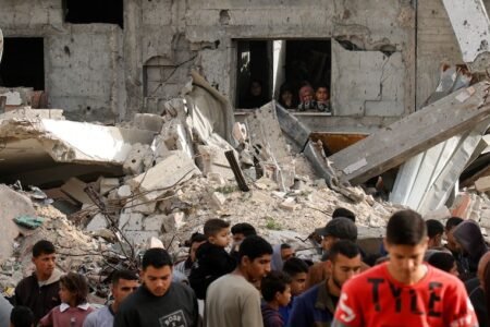 Gaza, Israeli raid on mosque in Khan Youunis: 9 deaths
 | EUROtoday