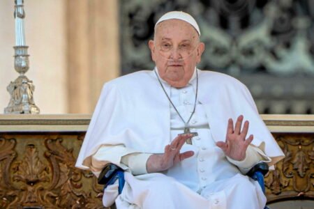 Pope Francis makes a brand new shock look on the Sainte-Marie-Majeure basilica
 | EUROtoday