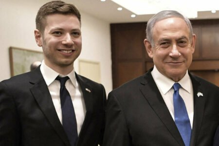 Benyamin Netanyahu’s son assaults Emmanuel Macron
 | EUROtoday