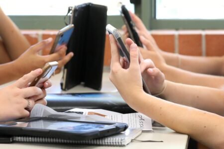 Children have entry to porn within the classroom, training union head says in name for varsity telephone ban
 | EUROtoday
