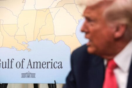 Dispute over “Golf of America”: Judge permits AP journalists to return to the Oval Office – Video
 | EUROtoday