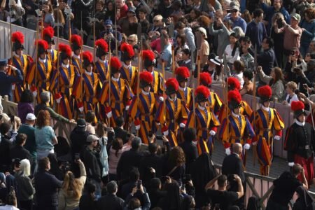Last hour of the dying of Pope Francis | The switch of the Pope’s coffin begins to the Basilica of San Pedro | International
 | EUROtoday