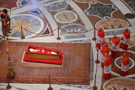 Pope Francis funeral newest: Watch as tens of hundreds of mourners view Pontiff’s open casket at St Peter’s Basilica
 | EUROtoday