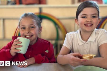 Free breakfast membership trial at Sheffield college ‘will make life simpler’
 | EUROtoday
