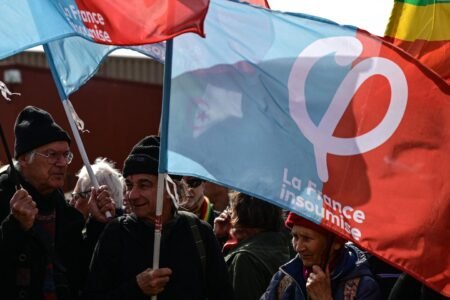 Insoumise France and Ecologists name for a mobilization on Sunday in Paris in opposition to the far proper, in response to the RN assembly
 | EUROtoday