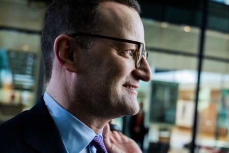 Florian Schroeder-Kolumn: Why Jens Spahn the Union Killt
 | EUROtoday