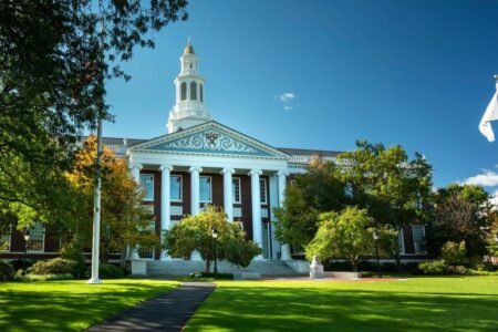 Harvard University stands towards Trump authorities
 | EUROtoday