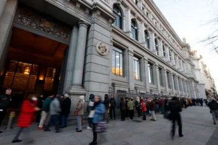The Spanish saver concentrates on deadlines of three months to seize the final lifetime of the Treasury Lyrics
| EUROtoday
