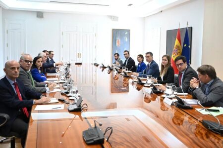 The blindness that ended with Aznar and Zapatero now chases Sánchez
 | EUROtoday
