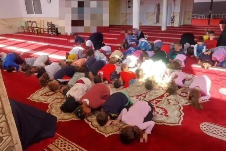Controversy for the picture of the youngsters of a kneeling Catholic nursery in the course of the go to to a mosque in Treviso
| EUROtoday