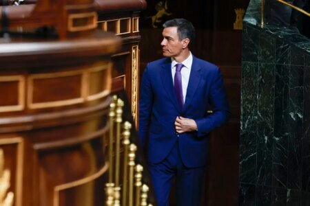 A Truhan on the controls
 | EUROtoday