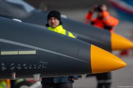 Are arms, not vehicles, the brand new financial engine? – DW – 05/13/2025
 | EUROtoday