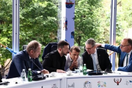 All in opposition to Putin: European leaders demand that they negotiate peace with Ukraine and notify him that if he doesn’t achieve this "will pay the price"
| EUROtoday