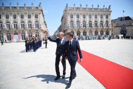 Emmanuel Macron and Donald Tusk signal a treaty in Nancy to strengthen navy ties between France and Poland
 | EUROtoday
