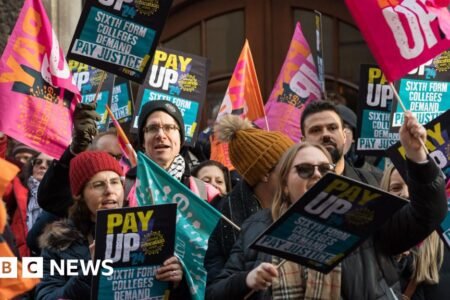 Teachers and docs in England supplied 4% pay rise
 | EUROtoday