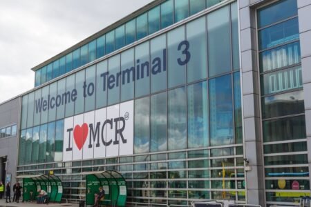 Manchester Airport LIVE: ‘Power lower’ in terminal triggers passport chaos | UK | News
 | EUROtoday