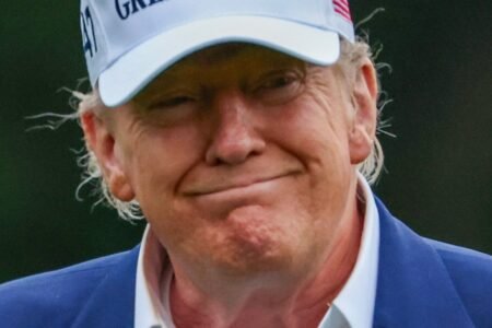 Trump Posts Pic Of A Swan Appearing To Bite His Friend’s Privates
 | EUROtoday