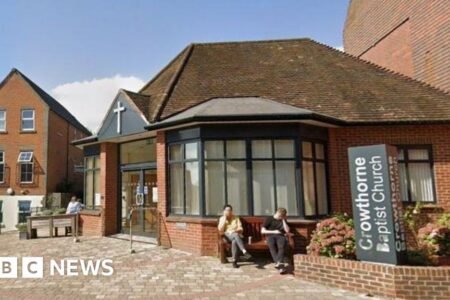 Plans for banking hub to open in Crowthorne church constructing
 | EUROtoday