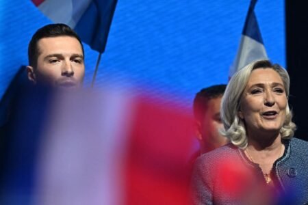 Marine Le Pen sees the hand of Pierre-Edouard Sterin behind a survey eradicating him for the good thing about Jordan Bardella
 | EUROtoday