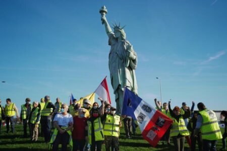 Yellow vests: the notebooks of the nice nationwide debate open to all
| EUROtoday