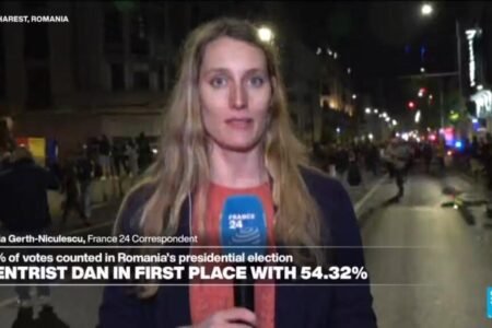 Supporters of Nicusor Dan have a good time in Romania’s capital Bucharest
 | EUROtoday
