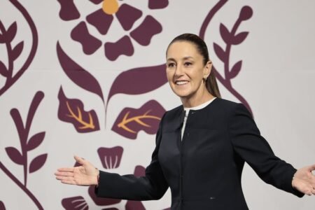 Sheinbaum orders the gradual discount of the working day at 40 hours within the nation | Economy
 | EUROtoday
