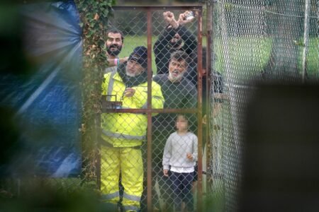 How the British Red Cross tried to blow the whistle about circumstances inside crisis-hit migrant detention centres | EUROtoday