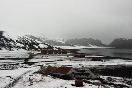 The volcano that threatens the Spanish navy base in Antarctica | Science
 | EUROtoday