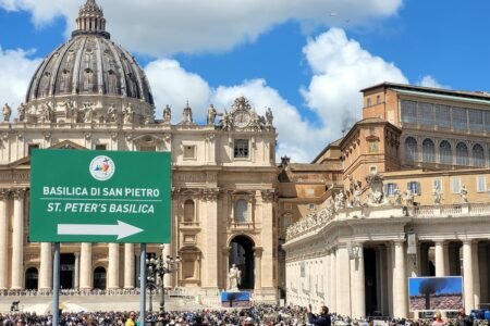 The conclave for the selection of the brand new Pope, reside | The cardinals face two different votes this afternoon to decide on the brand new pontiff | International
 | EUROtoday