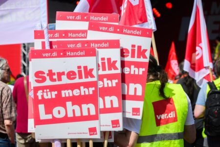 May 1st: Thousands at Demos anticipated to work for the day of labor
 | EUROtoday