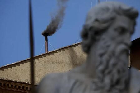 Second day of conclave: New black smoothness within the Sistine Chapel
 | EUROtoday